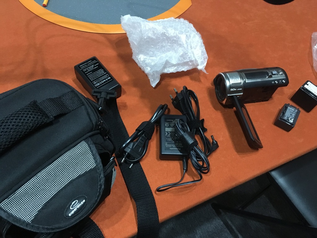 Panasonic V720 WiFi + dod. bateria,ładowarka,torb