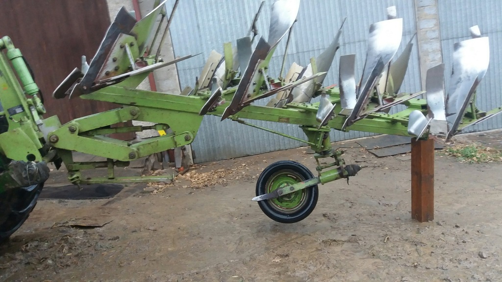 Pług Fortschritt 4 obrotowy