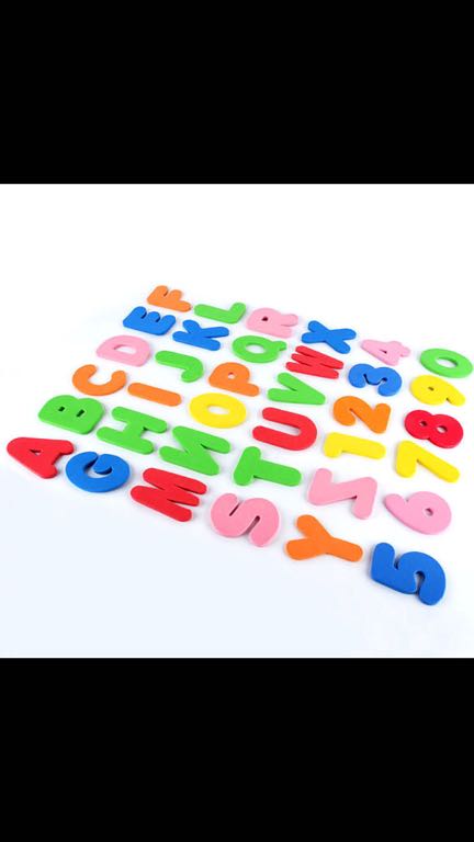 Piankowe puzzle alfabet do kapieli