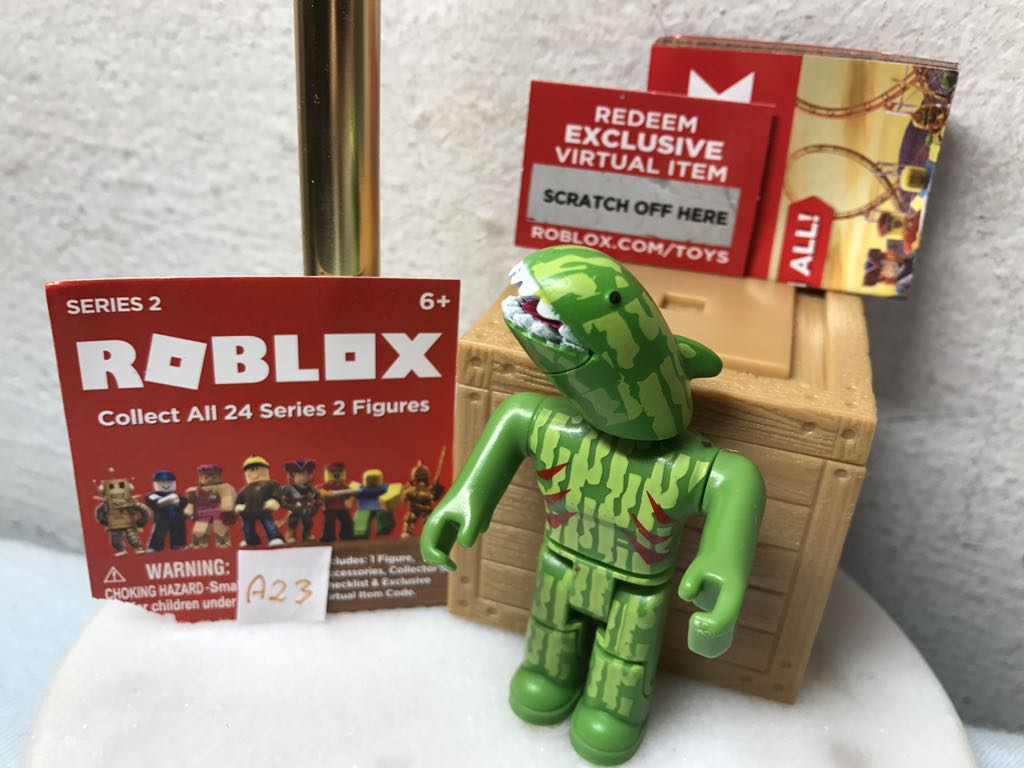 Sharksie deals roblox toy