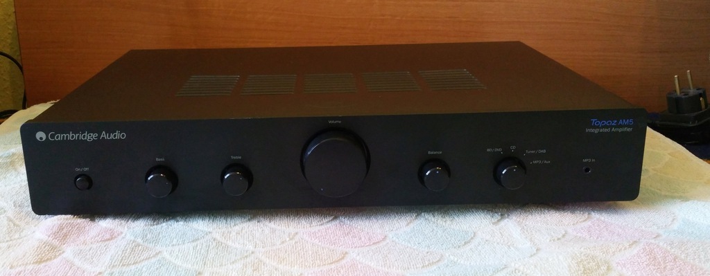 Wzmacniacz stereo Cambridge Audio Topaz AM5