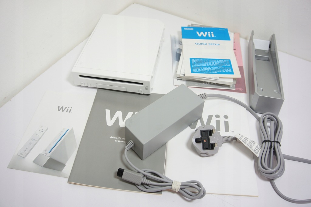 Nintendo Wii RVL-001 (Eur) + Zasilacz Podstawka...