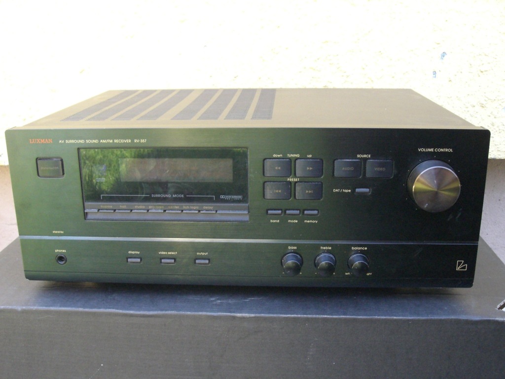 Amplituner LUXMAN  RV-357