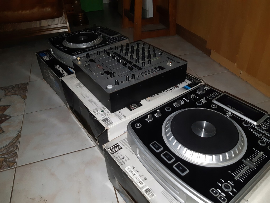 Zestaw 2x Numark NDX800 + Numark M8