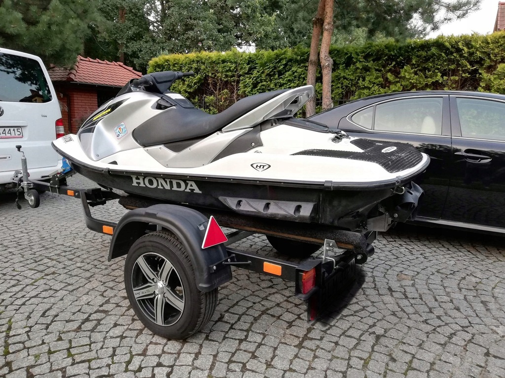 Honda aquatrax r12x