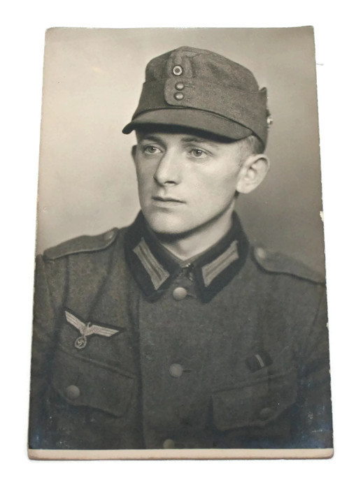 ŻOŁNIERZ WEHRMACHTU, MUNDUR, ODZNACZENIE