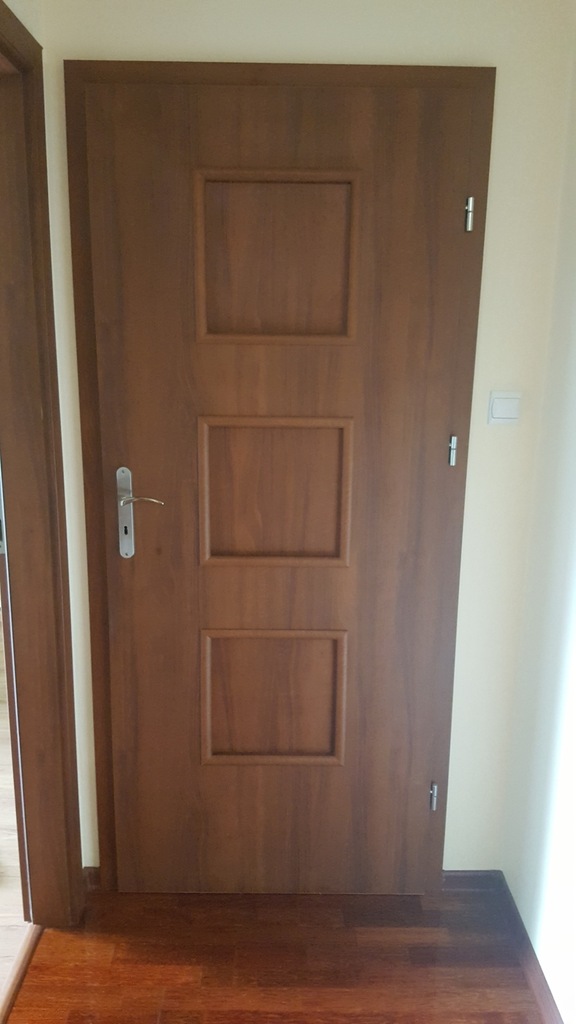 Drzwi wewn. 80 P pełne Masonite + ościeżnica