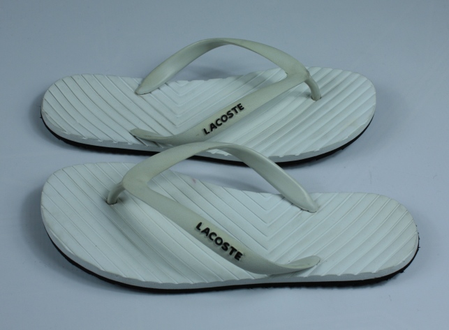 LACOSTE JAPONKI  7 8   41 42  26,7 CM  **