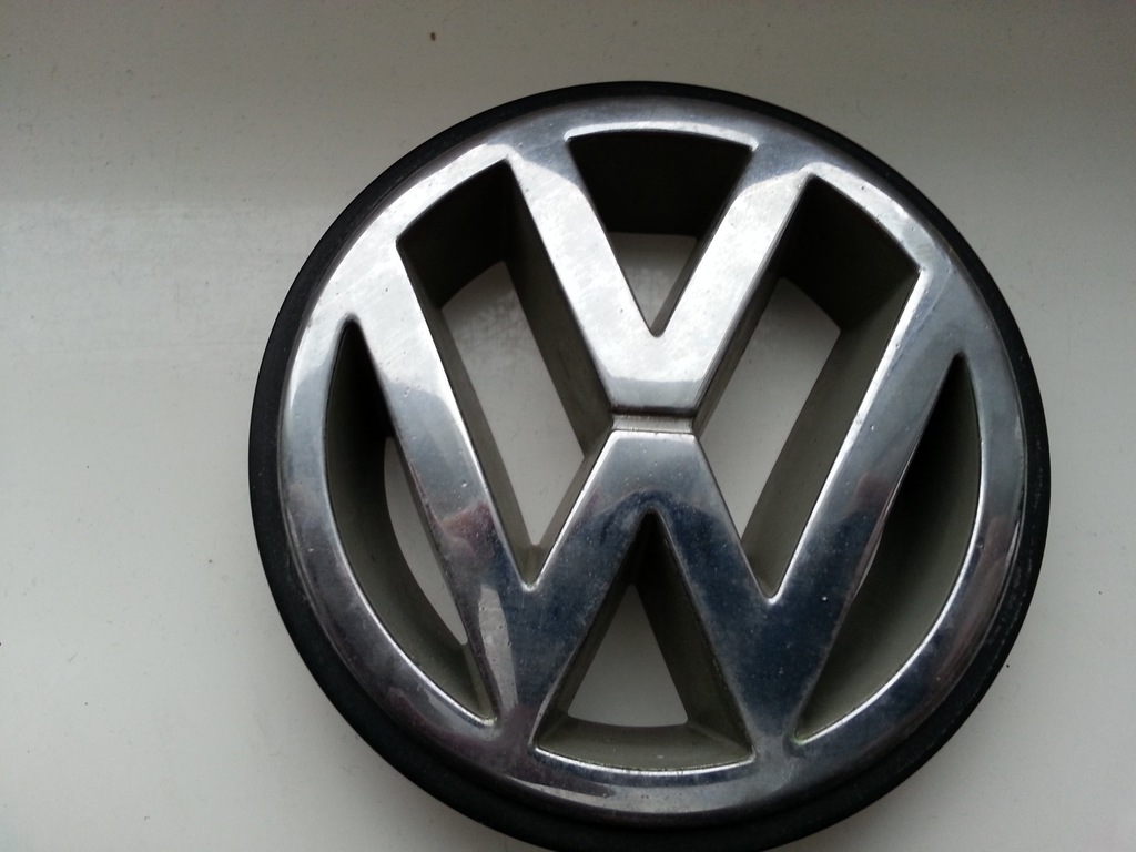 VW Golf 3 znaczek/emblemat na grill 95r