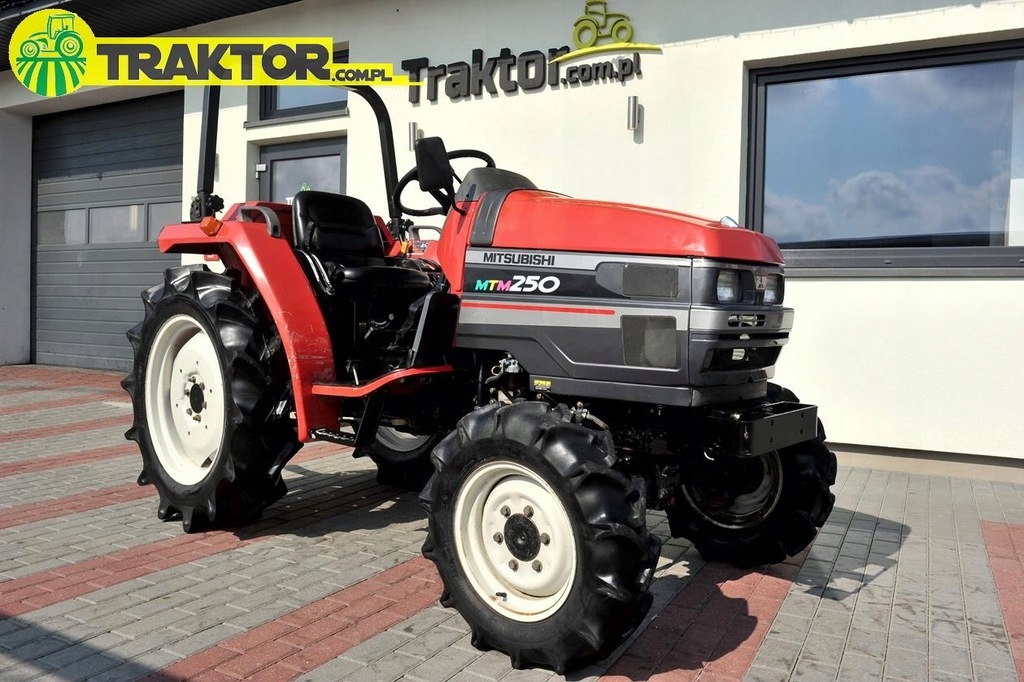 Japoński ciągnik MITSUBISHI MTM 250D 4X4 25KM
