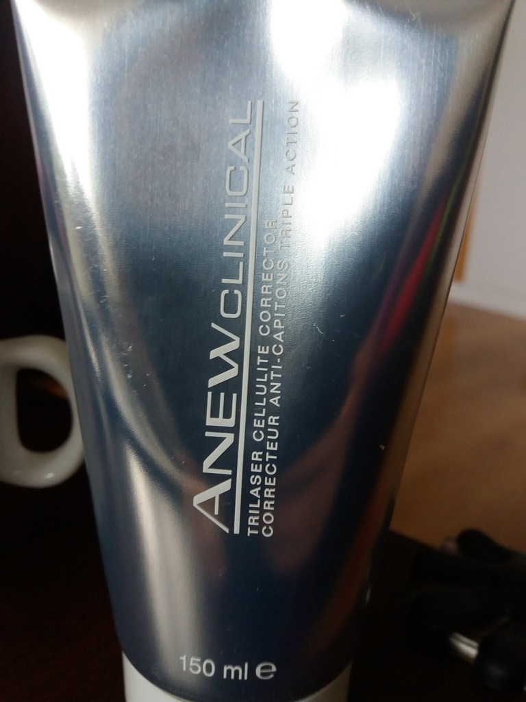 Avon Korektor cellulit TriLaser Anew Clinical krem