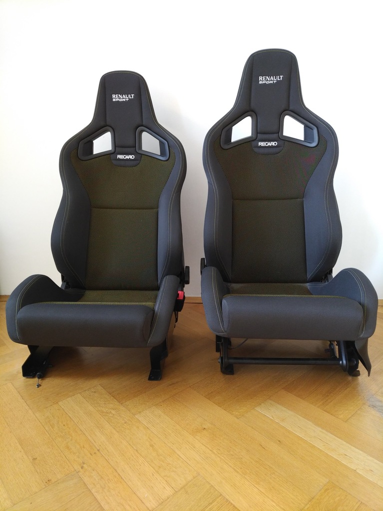 Recaro Sportster CS Renault Clio Sport