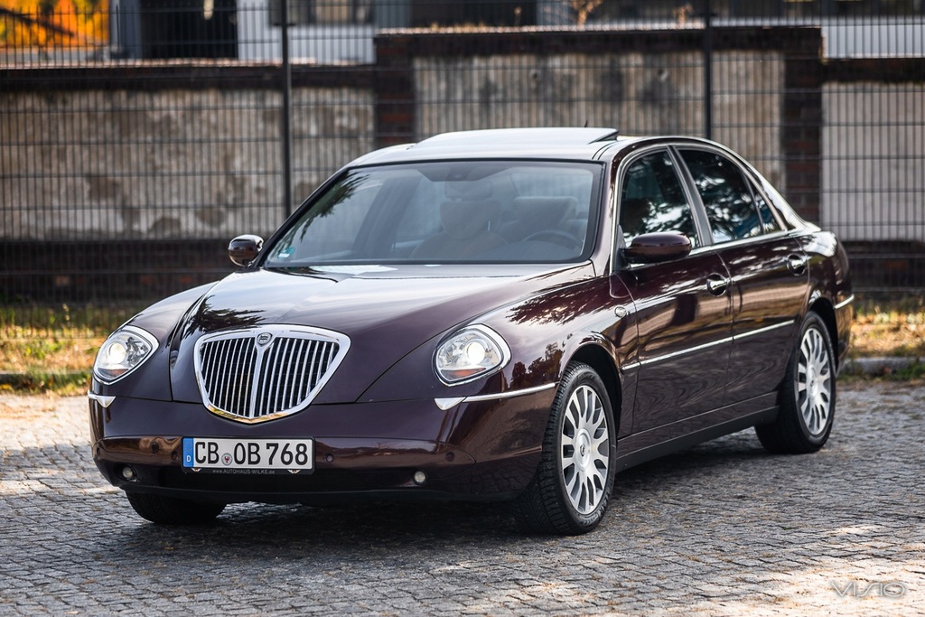 Lancia thesis xenon 02 image