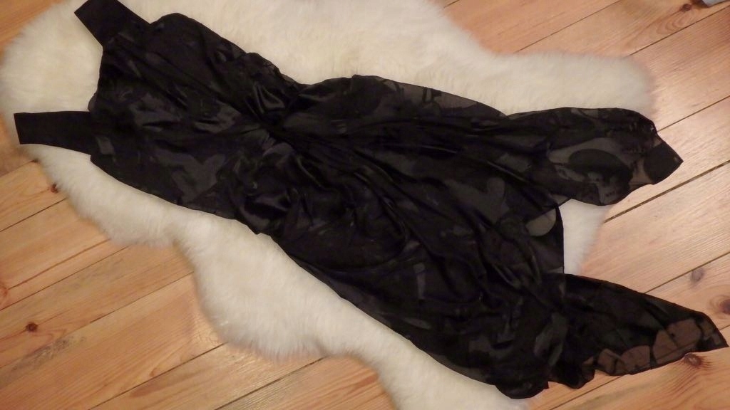 Sukienka ASOS czarna asymetryczna falbany S 36