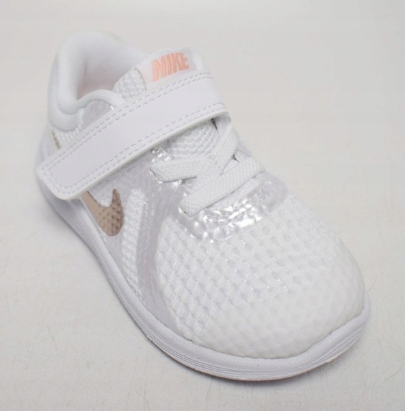 Nike revolution hot sale 4 22