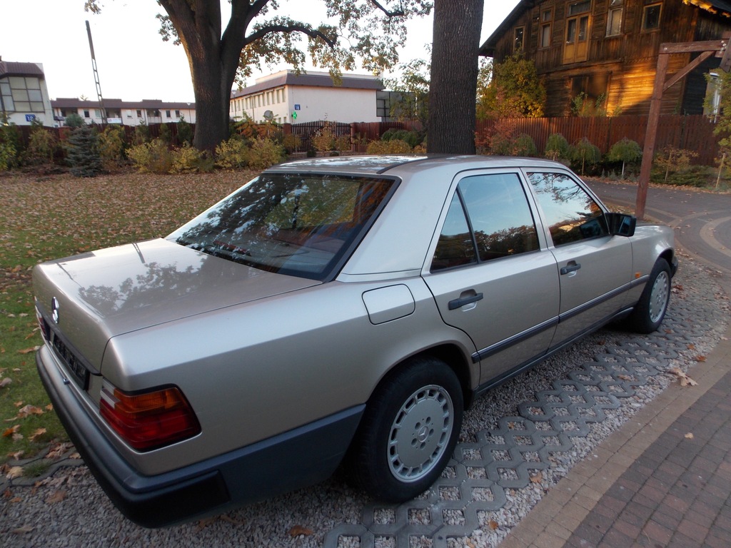 Mercedes W124 250D, 1987r. stan jak nowy, oryginał