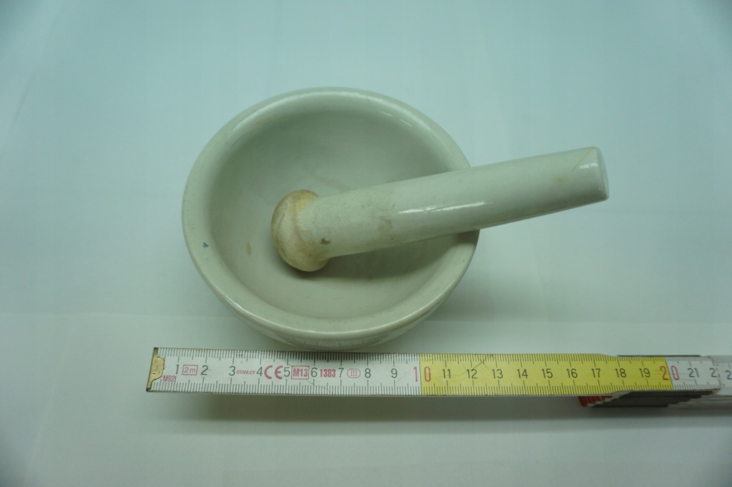 Moździerz laboratoryjny z tłuczkiem pistel, 11cm