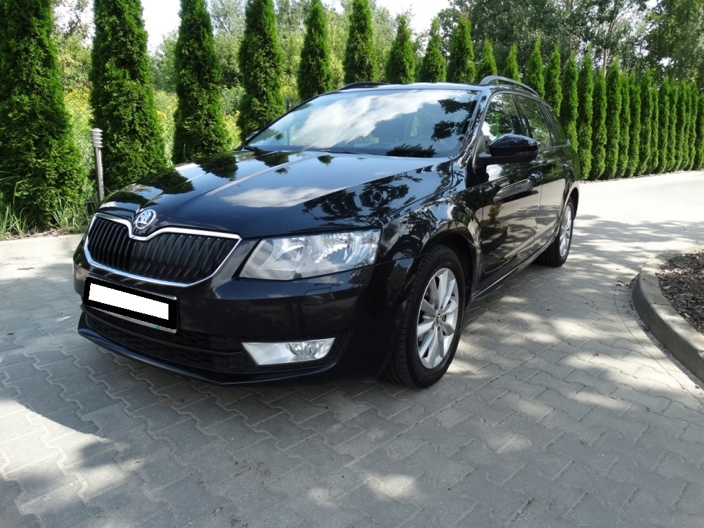 Skoda Octavia III Elegance 1.6 diesel 105KM navi