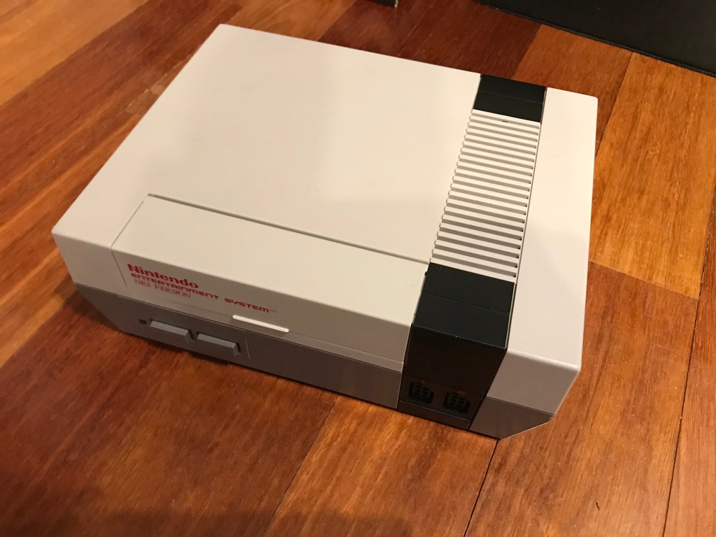 Nintendo NES BCM / uszkodzony