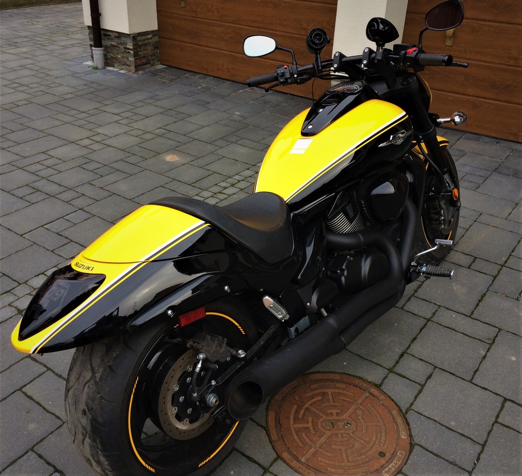 Suzuki vzr1800 boulevard