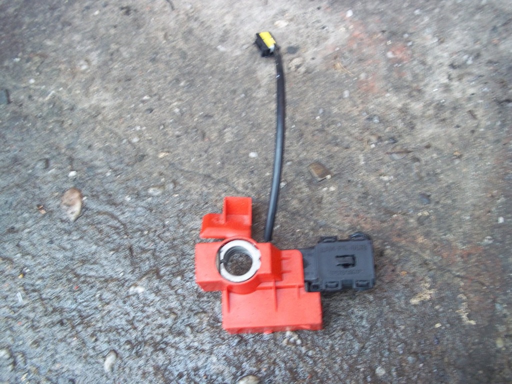 Klema Plusowa BMW E60 E61 - 6761454468 - oficjalne archiwum Allegro