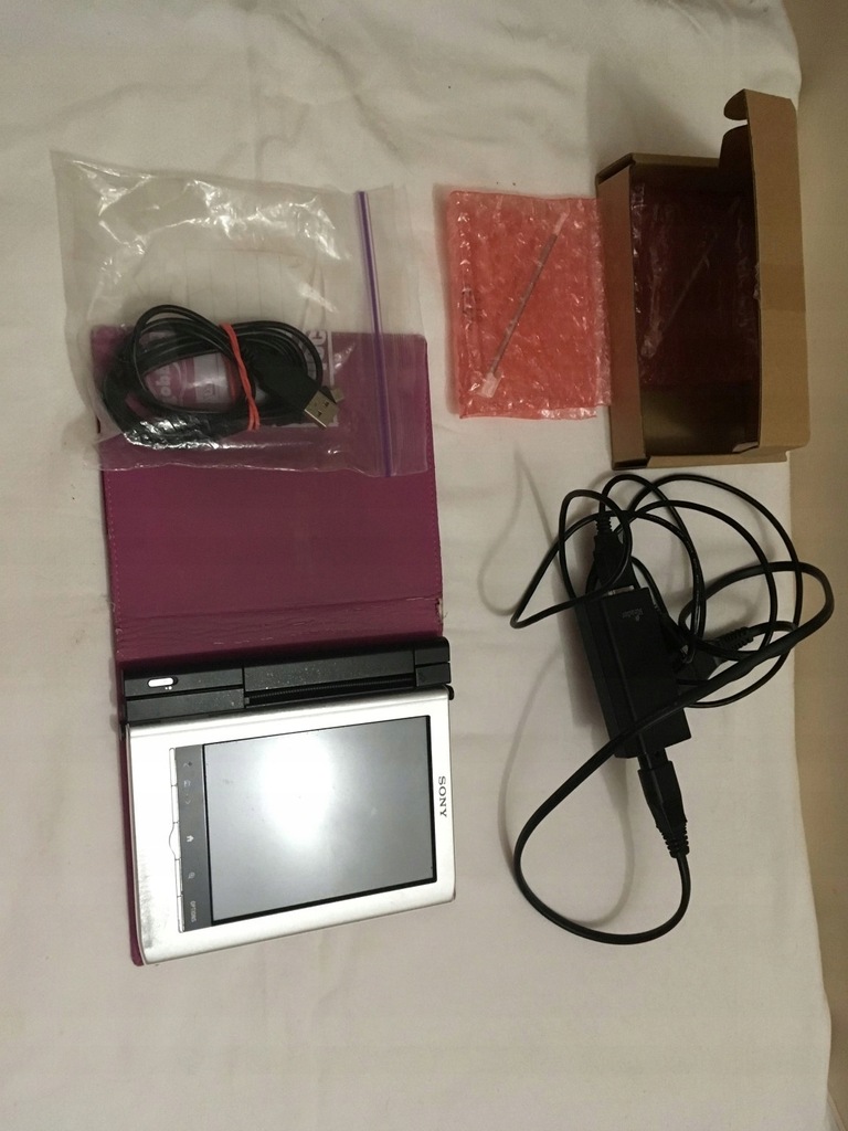 Czytnik ebooków Sony PRS-350.
