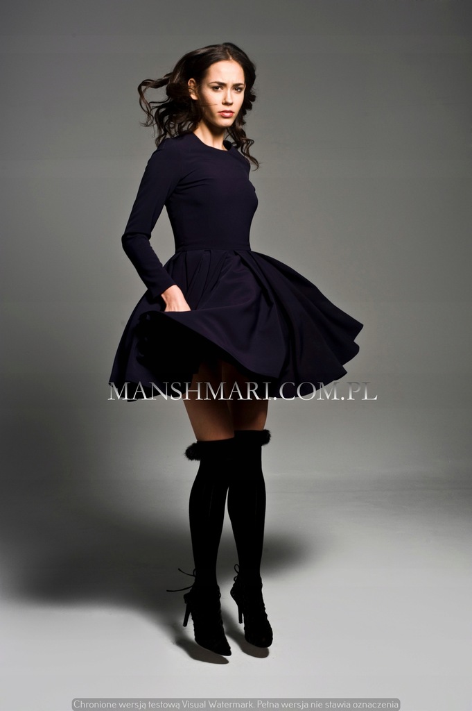 ROZKLOSZOWANA mini a/w 2018 MANSHMARI M granat