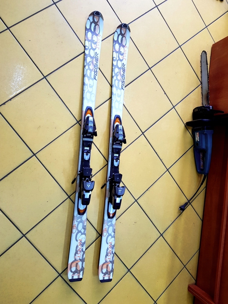 NARTY DAMSKIE FISCHER IVORY VISION 155 R15 KONIN