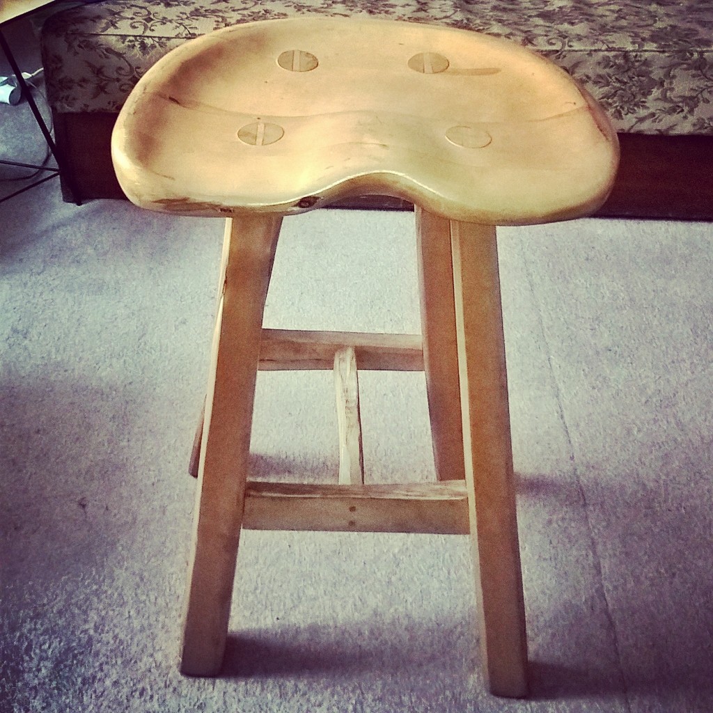 stołek barowy drewniany krzesło drewno design