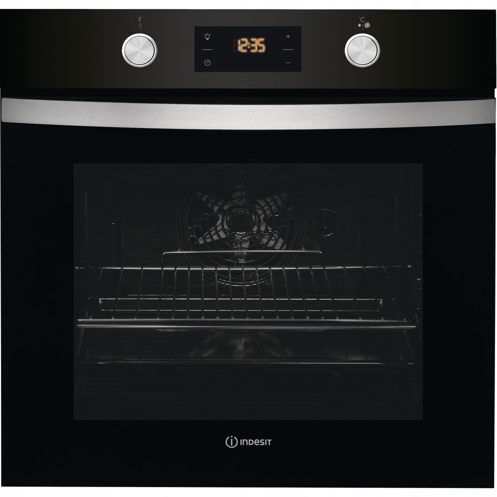 Piekarnik IFW65Y0JBL Indesit, 67L, A+, Czarny [1]