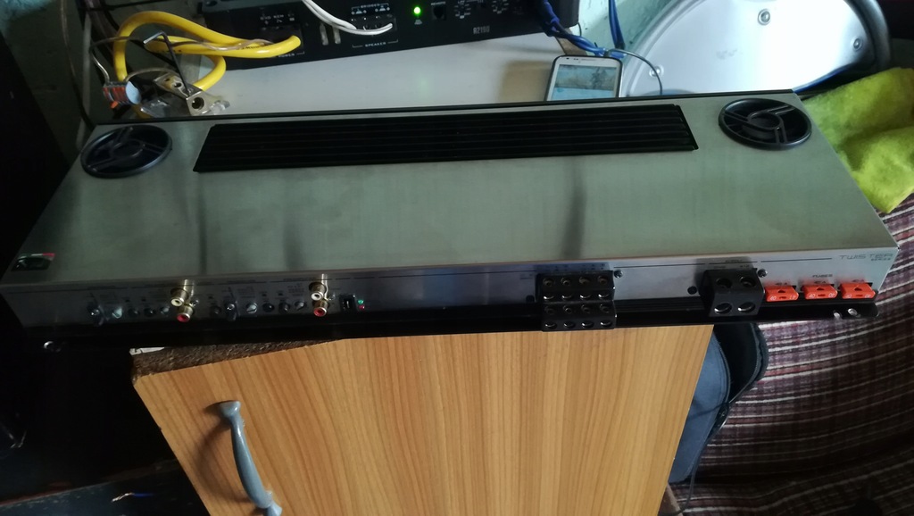Audio System Twister F4-600 2x600rms