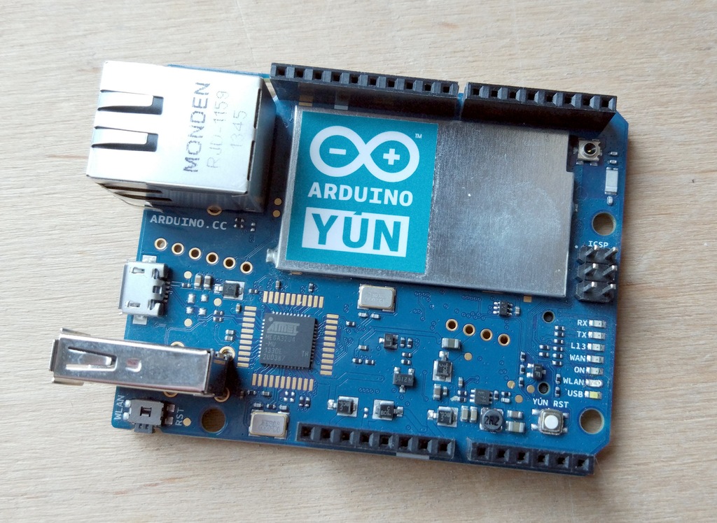 Oryginalny Arduino YUN (Arduino.cc) WIFI / Linux