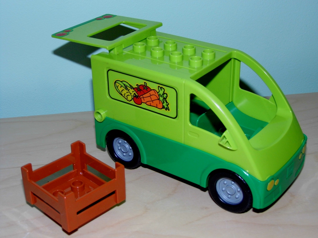 SAMOCHÓD DOSTAWCZY LEGO DUPLO ZIELONY WARZYWNIAK