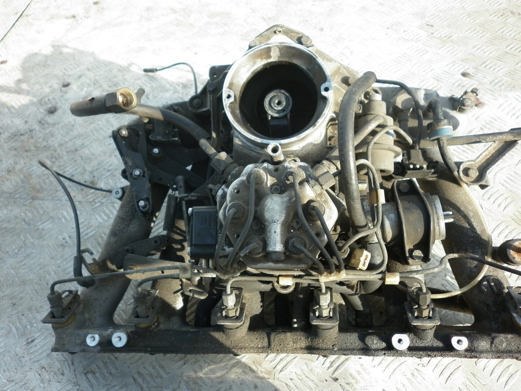 WTRYSK MECHANICZNY MERCEDES W124 R129 300 24V M104