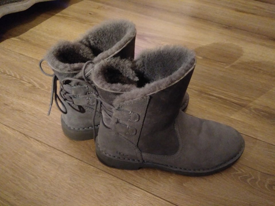 ugg naiyah