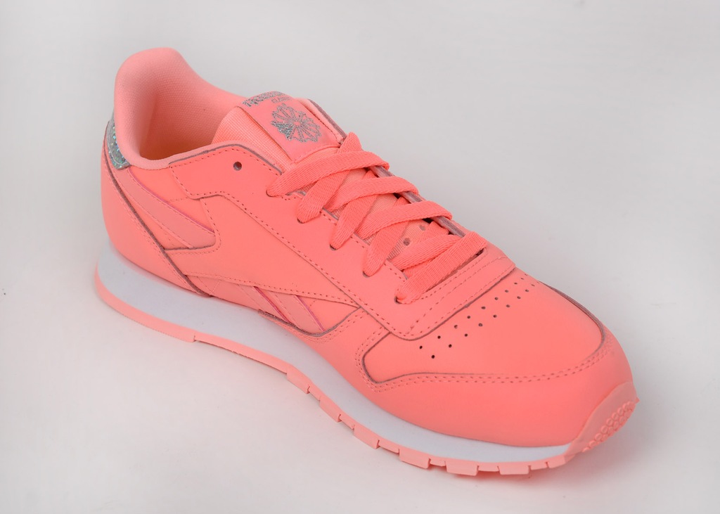 Buty reebok classic 50149 junior rozmiary 36,37,38 Śrem Buty reebok classic 50149 junior rozmiary 36,37,38 Śrem
