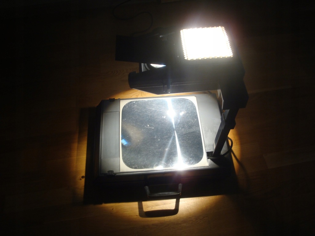 PROJEKTOR RZUTNIK PISMA DO FOLII 3M