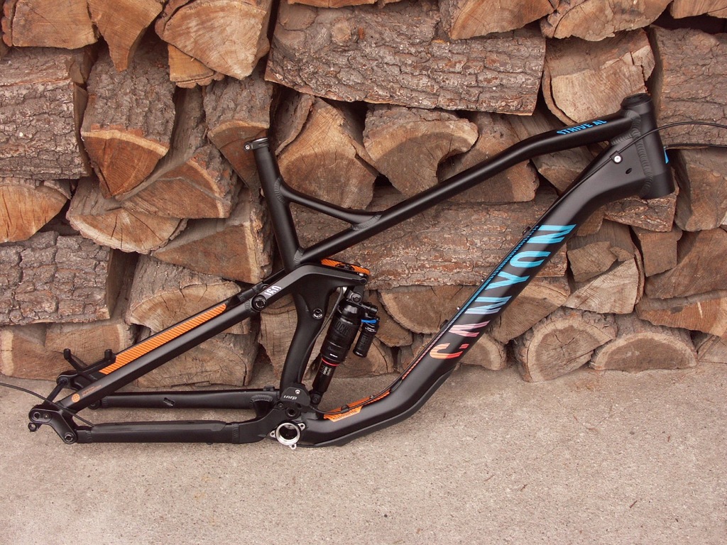 Canyon Strive 2017 teamcolor Shapeshifter Enduro !