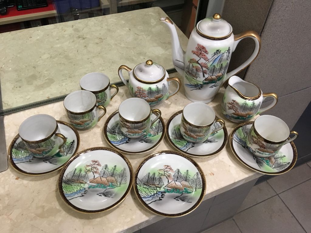 ZESTAW JAPOŃSKIEJ PORCELANY - KUTANI - KRAKÓW