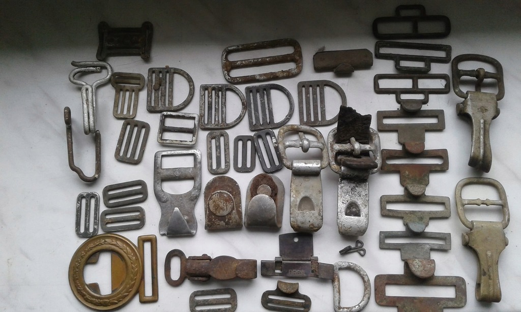 wykopki, militaria, klamerki itp.