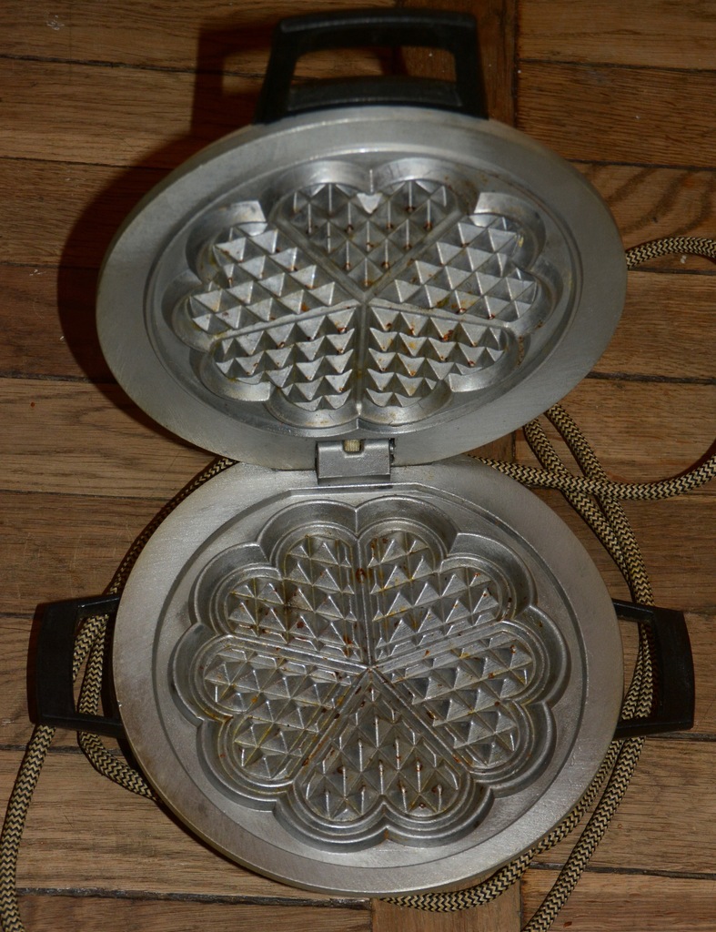 stara solidna gofrownica Vika-1 Vikingpol 900W PRL