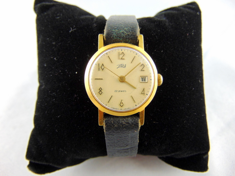 ZEGAREK ZARIA 22 JEWLS MADE IN USSR