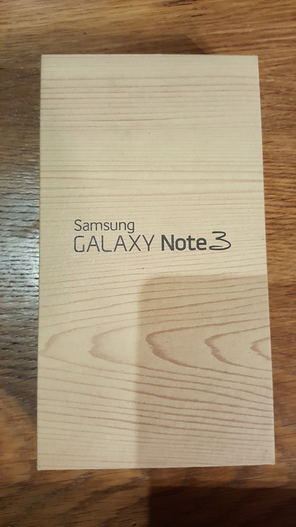 Samsung Galaxy Note 3 + karta 32GB + Desktop Dock