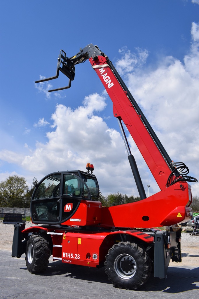 Ładowarka obrotowa Magni RTH 5.23 Smart  Manitou