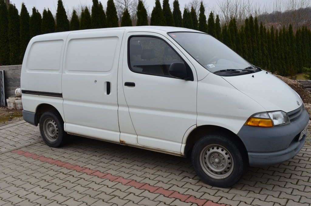 Toyota Hiace 2.4d 1996  VAT 23%