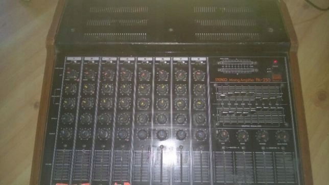 Mikser Roland Mixing Amplifier PA-250