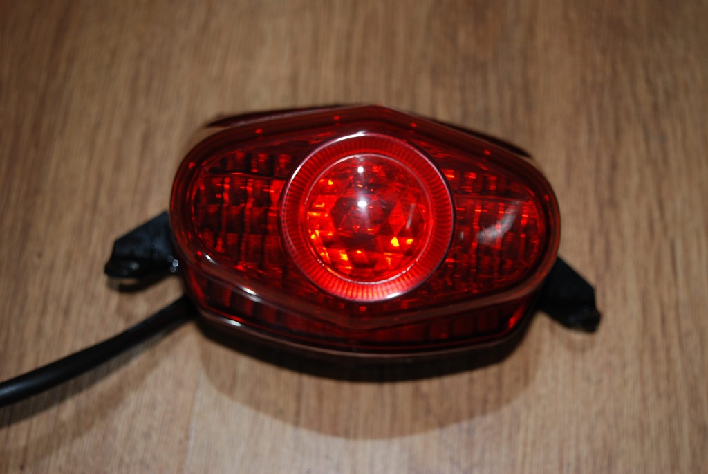 Lampa tył HONDA CBF 125 JC40