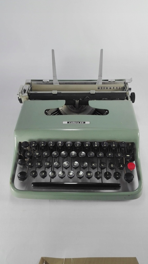 Maszyna do pisania Olivetti Lettera 22