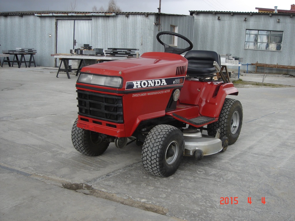 TRAKTOREK KOSIARKA HONDA HT 3813