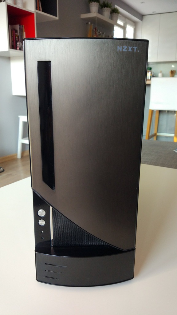 Obudowa NZXT Hush - MidiTower, ATX, czarna, cicha
